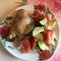 запеченая курица с овощным салатом