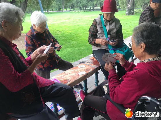 93 ����: �������� 2018. 55� ���� ��������. �������������� �����