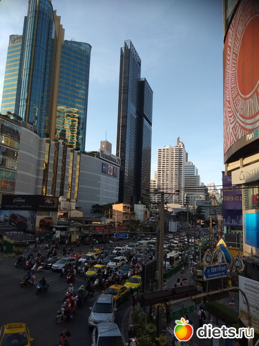 р-н Сухумвит, альбом: Бангкок 2020