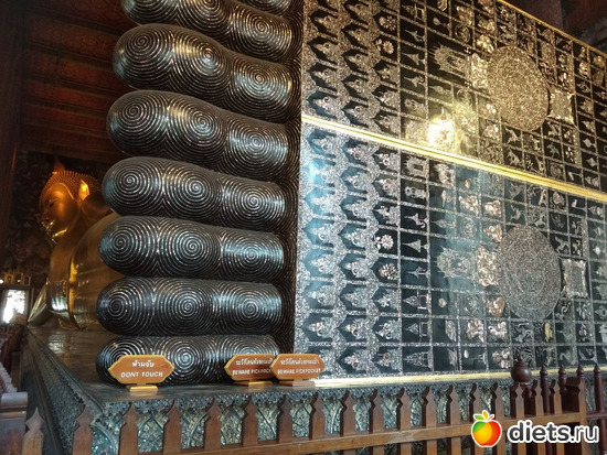 Храм Лежащего Будды, альбом: Бангкок 2020