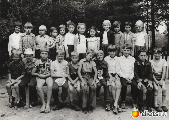 1977 год, альбом: Пионерский лагерь "Огонёк" в Васкелово