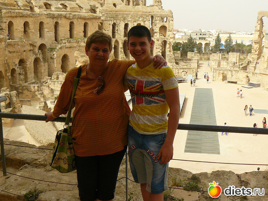 Тунис. Амфитеатр, альбом: По странам и континентам