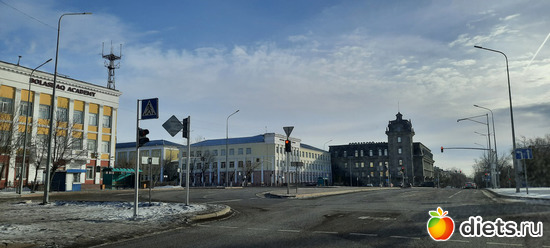 одно красивое здание по дороге, альбом: Наши поездки-путешествия