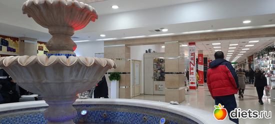 зашли в местный ТЦ, альбом: Наши поездки-путешествия