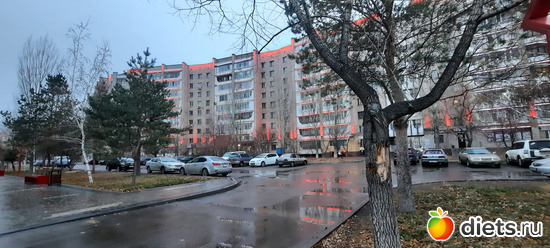 вот этот дом в народе зовут "китайская стена" (я там раньше недалеко жила), альбом: Нур-Султан 2021-2022. Пожарка.99