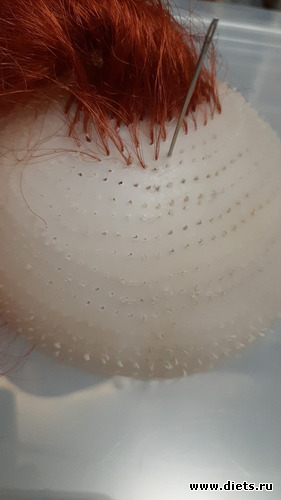 Прошиваю волосы, альбом: Кукла Наташа из Нижнего Рыстюга