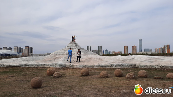 белые горы впереди, альбом: Ботанический сад