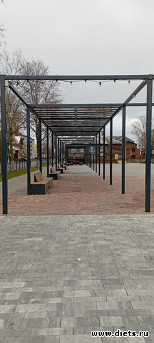 32 : 100  &quot; &quot;