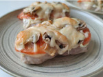 Мясо «под шапкой» из грибов и сыра
