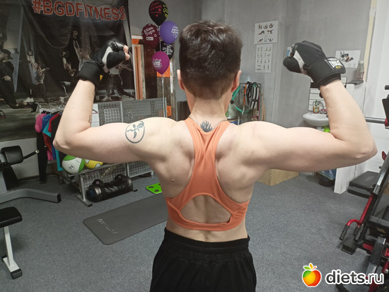 Своей спиной я довольна, альбом: Моя любимая тренажерка "ФК Звездный"