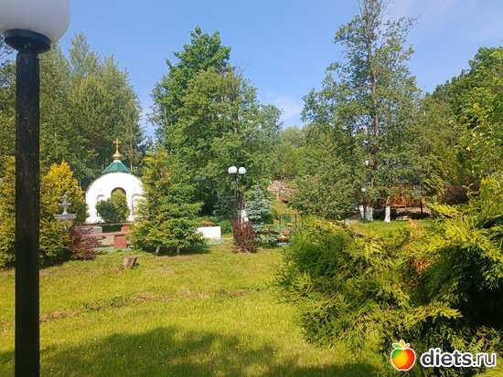 Сам парк при храме, альбом: Путь в Лавру. День 7. 23г