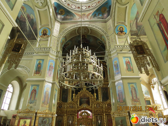 зашла внутрь, всегда захожу в храмы тех городов, где путешествую, альбом: Ишим