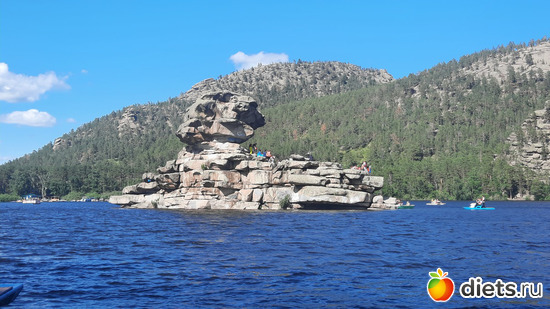 Скала Жумбактас, альбом: Отдых с внучей в Боровом 2024