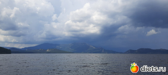 тучи над озером встали, альбом: Отдых с внучей в Боровом 2024