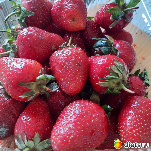 клубничка!, альбом: апрель/май 2024