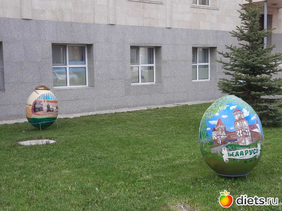 интересно, кому в голову пришло такое? но он молодец, альбом: Храмы Астаны