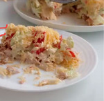 Лёгкий салат с копчёной курицей