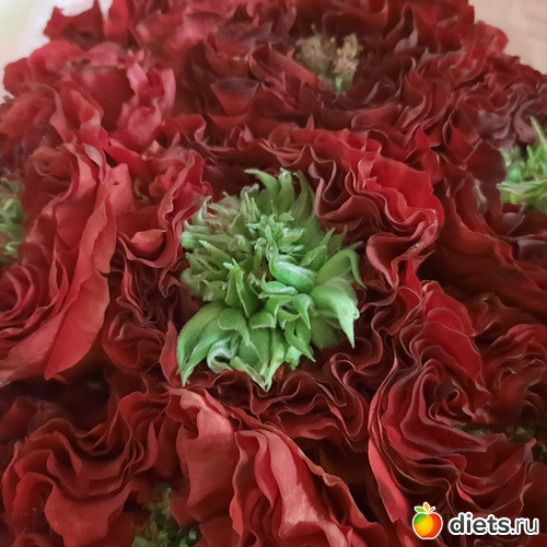 а внутри ещё зелёненький, альбом: 2025 ПРАЗДНИКИ