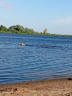 Жизнь идет и даже мчится