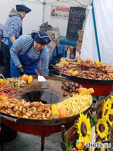 1 фото: Корюшка идет 2025