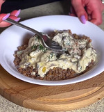 Куриные фрикадельки с грибами в соусе